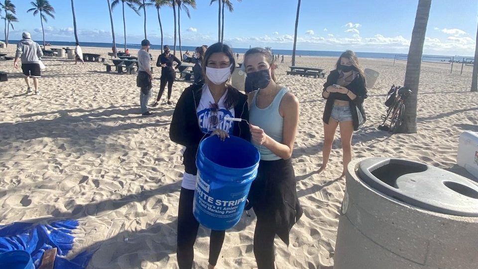 Zoe Haugen & Hannah Colson at an Emerge Broward Beach Clean-up Event